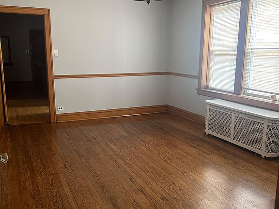 2nd image of 1027 N Harlem Ave #1