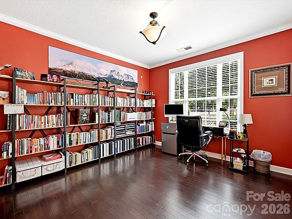 5th image of 12902 Blakemore Ave