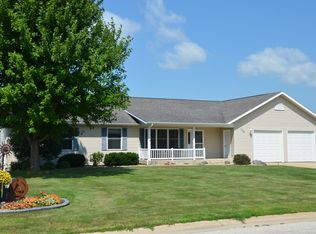 105 N Park Ct, West Union, IA 52175