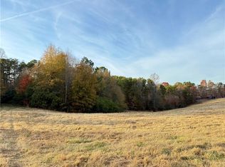 140A Pickens Rd, Westminster, SC 29693