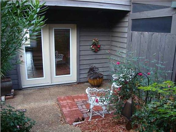Private patio