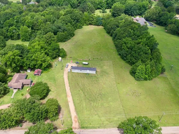 1375 Beeson Dr NE, Brookhaven, MS 39601