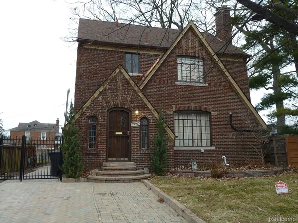 19925 Renfrew Rd, Detroit, MI 48221
