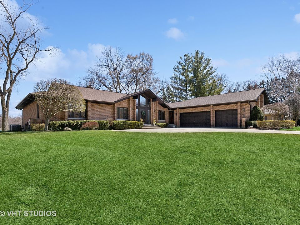 1st image of 1100 Sandstone Dr