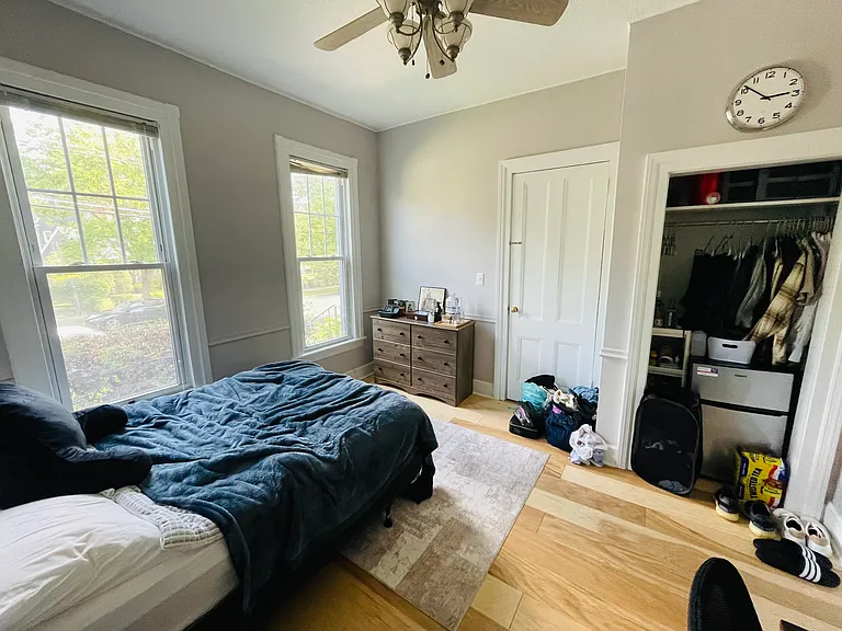 27 Oak St — Photo 11