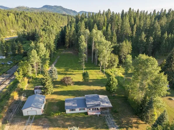 108 Sandy Ridge Rd, Naples, ID 83847