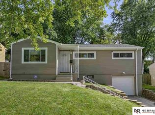 3663 Ernst St, Omaha, NE 68112