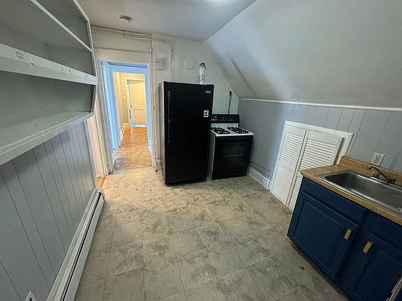 2nd image of 2 Rodney St