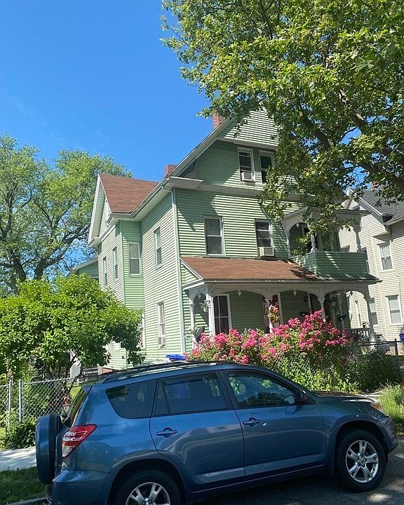 2nd image of 36-38 Vinton St
