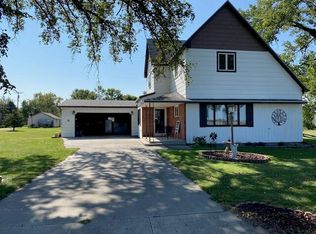 6 E 5th Ave, Groton, SD 57445