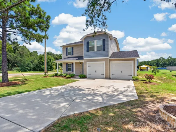 1425 Springdale Rd, Lancaster, SC 29720