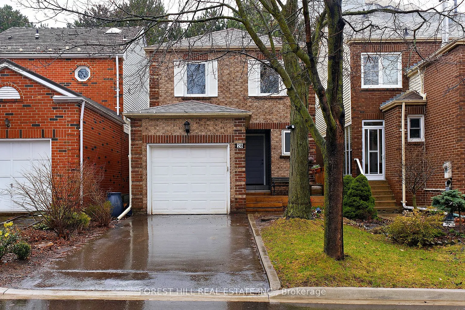 28 Lansbury Ct photo 1