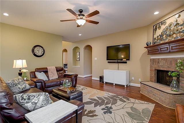 1st image of 3812 Creek Hollow Way