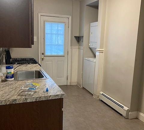 5th image of 59 Washburn St #1