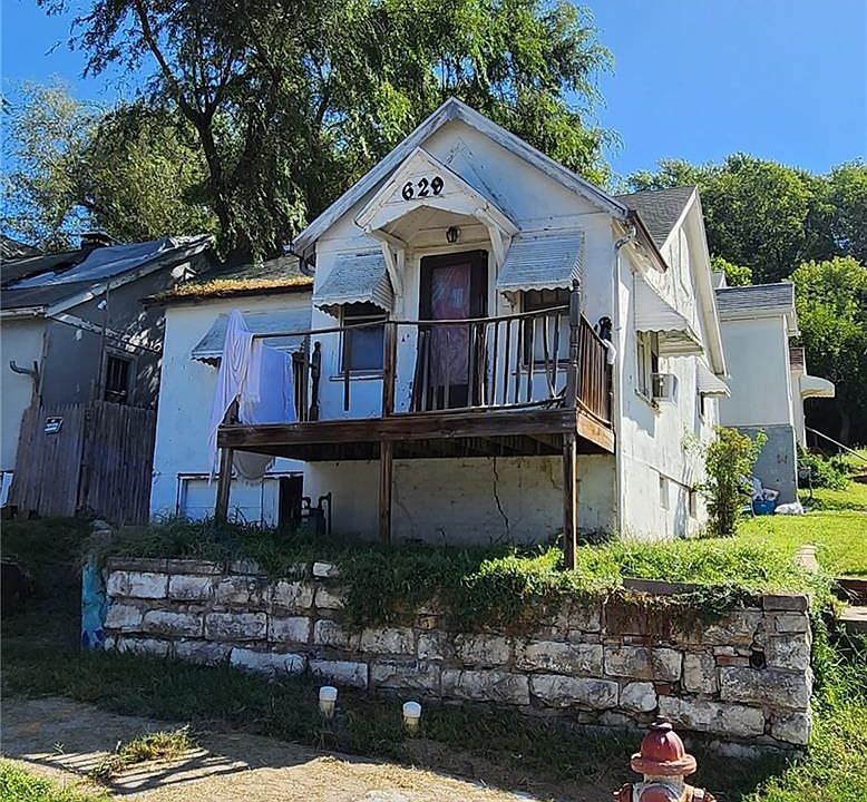 2nd image of 629 S 11th St