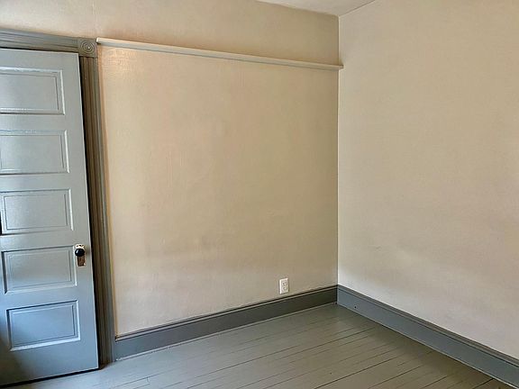 3rd image of 135 East St Floor 2