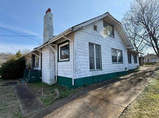 2502 Oak St, Chattanooga, TN 37404