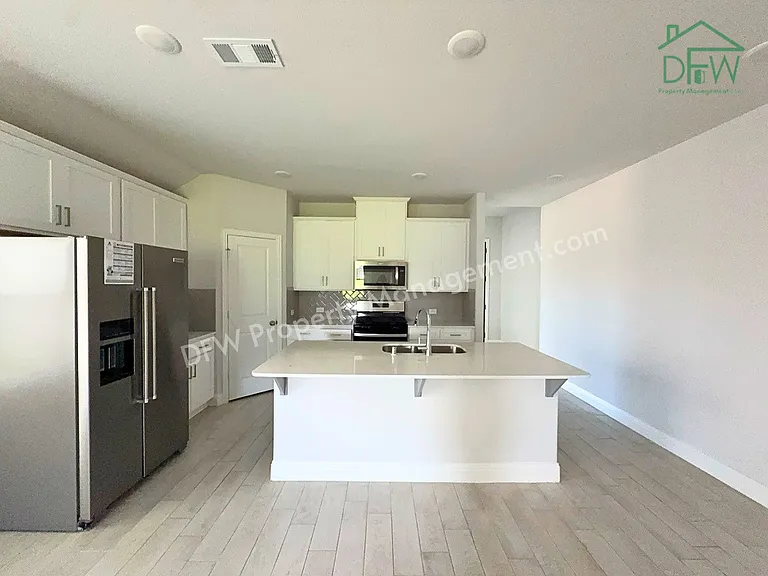 609 Tartane Dr — Photo 5