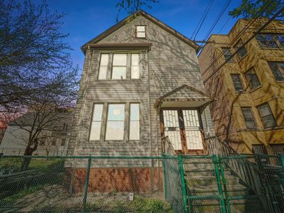 2808 N Whipple St, Chicago, IL, 60618