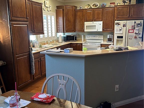 4th image of 1513 Bonner Springs Dr