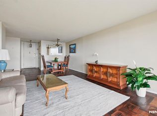 555 North Ave APT 25K, Fort Lee, NJ 07024