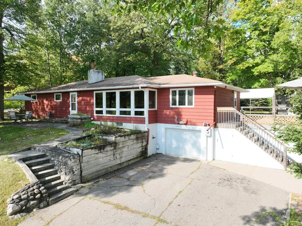 428 Walker Bay Blvd, Walker, MN 56484