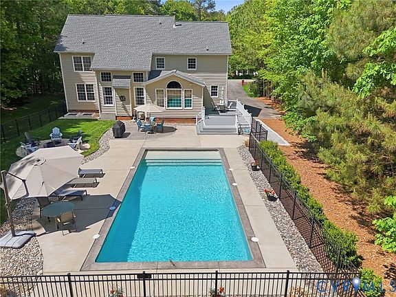3rd image of 11113 Sterling Cove Dr
