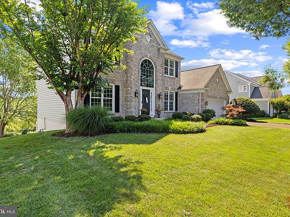 3rd image of 7636 Movern Ln