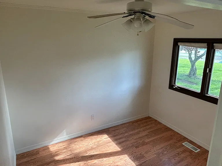 1882 Paul Dr — Photo 14