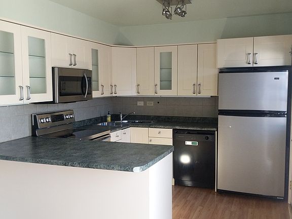 2nd image of 214 Frederick Pl