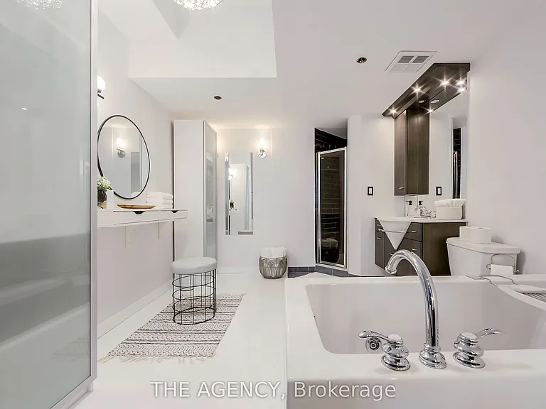219 Fort York Blvd #208 — Photo 25
