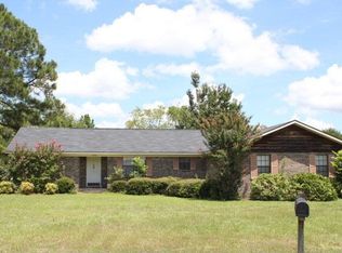 1208 Waters Dr, Vidalia, GA 30474