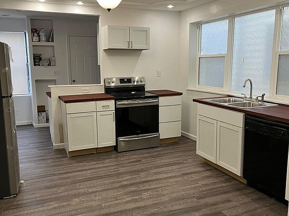 4th image of 120 E 27th St #120