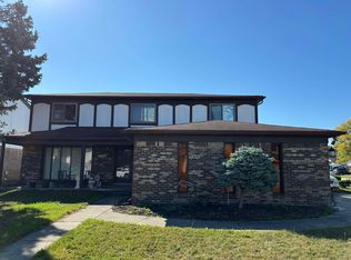 4622 Ardmore Dr, Sterling Heights, MI 48310