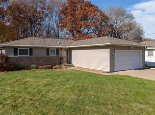 2209 3rd St #B, East Moline, IL