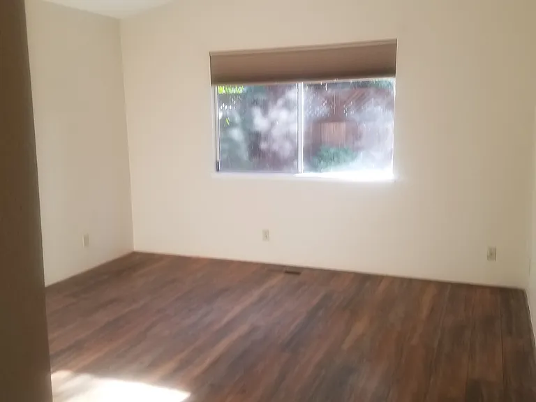 146 Valencia Way — Photo 9