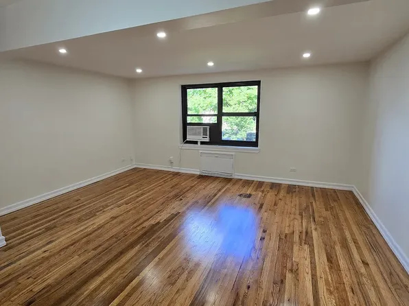 75-50 Bell Blvd #2F, Oakland Gardens, NY 11364