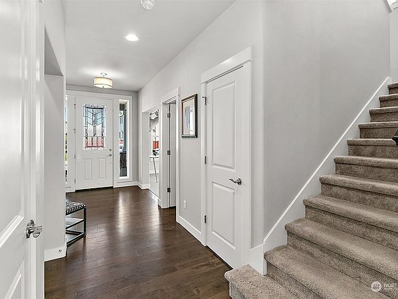 4th image of 17412 127th Avenue Ct E