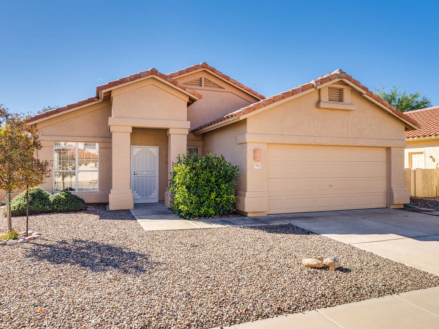 3 bed, 1754 sqft, $2,390 — Photo 1