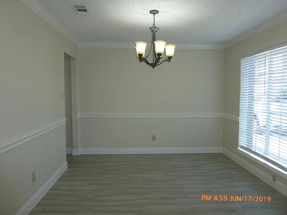 5th image of 3920 Wendover Dr