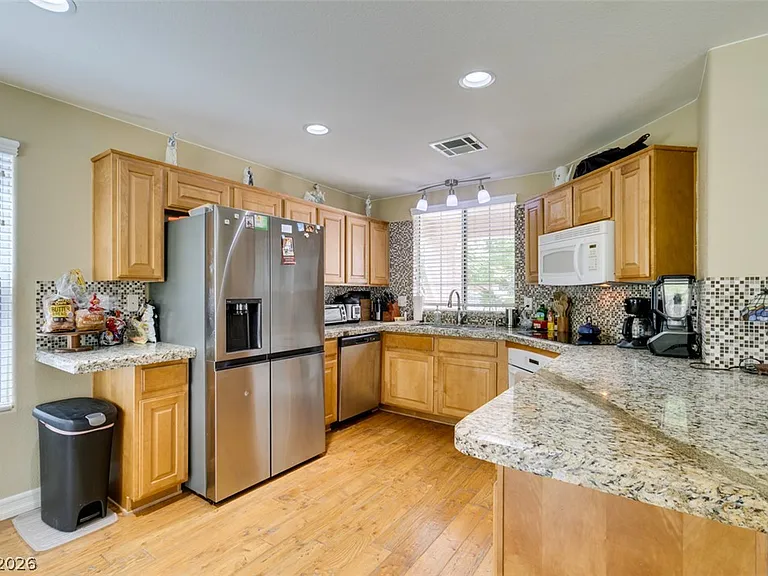 2619 Begonia Valley Ave — Photo 27