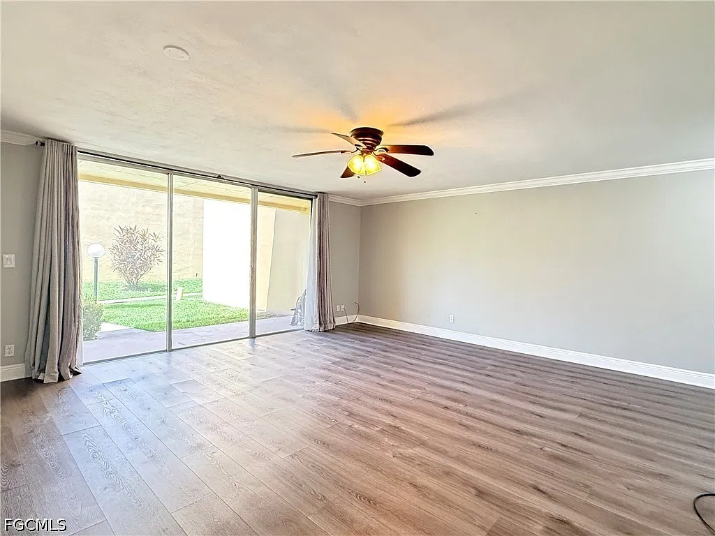 2 bed, 2.5 bath, 1444 sqft, $1,400 — Photo 3