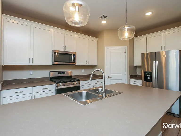 40560 W Jenna Ln — Photo 2