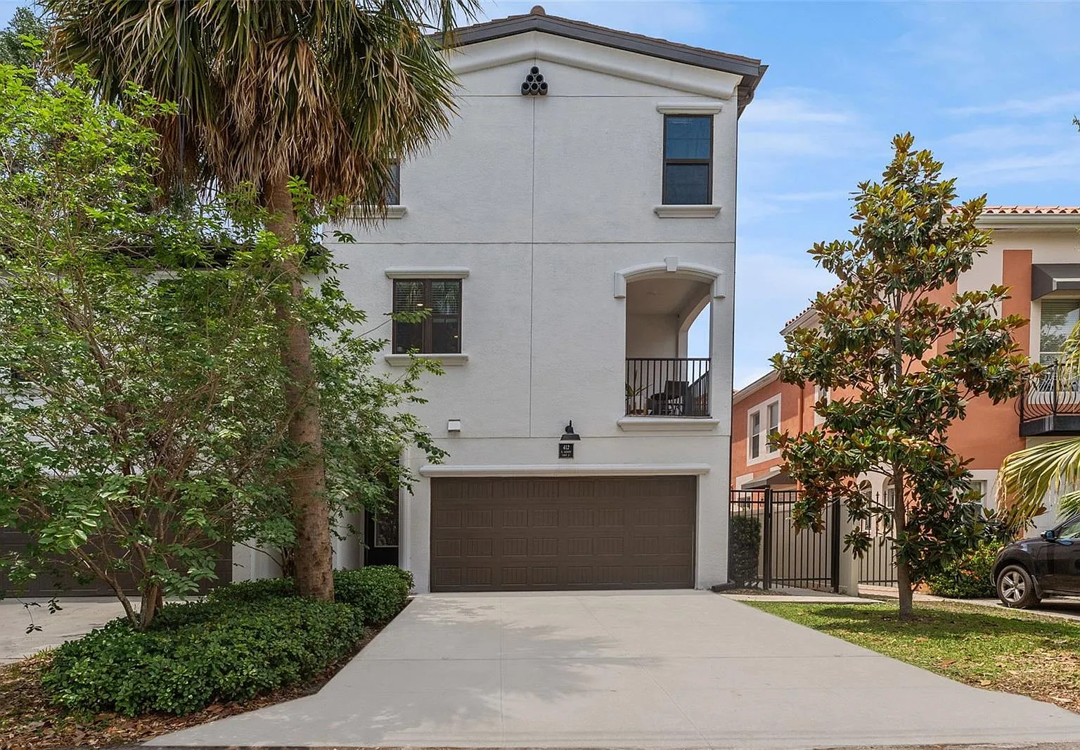 4 bed, 3.5 bath, 2444 sqft, $5,000 — Photo 1