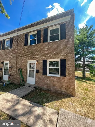 201 Laverne Ave #B Photo 1