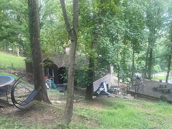 2nd image of 635 Wood Rd