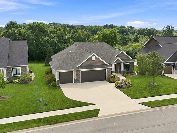 3rd image of 5983 Liam Ln