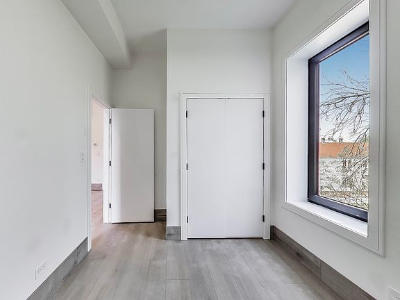 5th image of 2023 N Drake Ave #3S