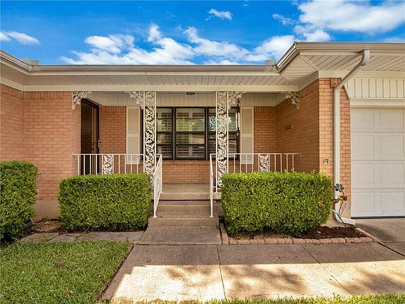 4th image of 2505 Robin Ln