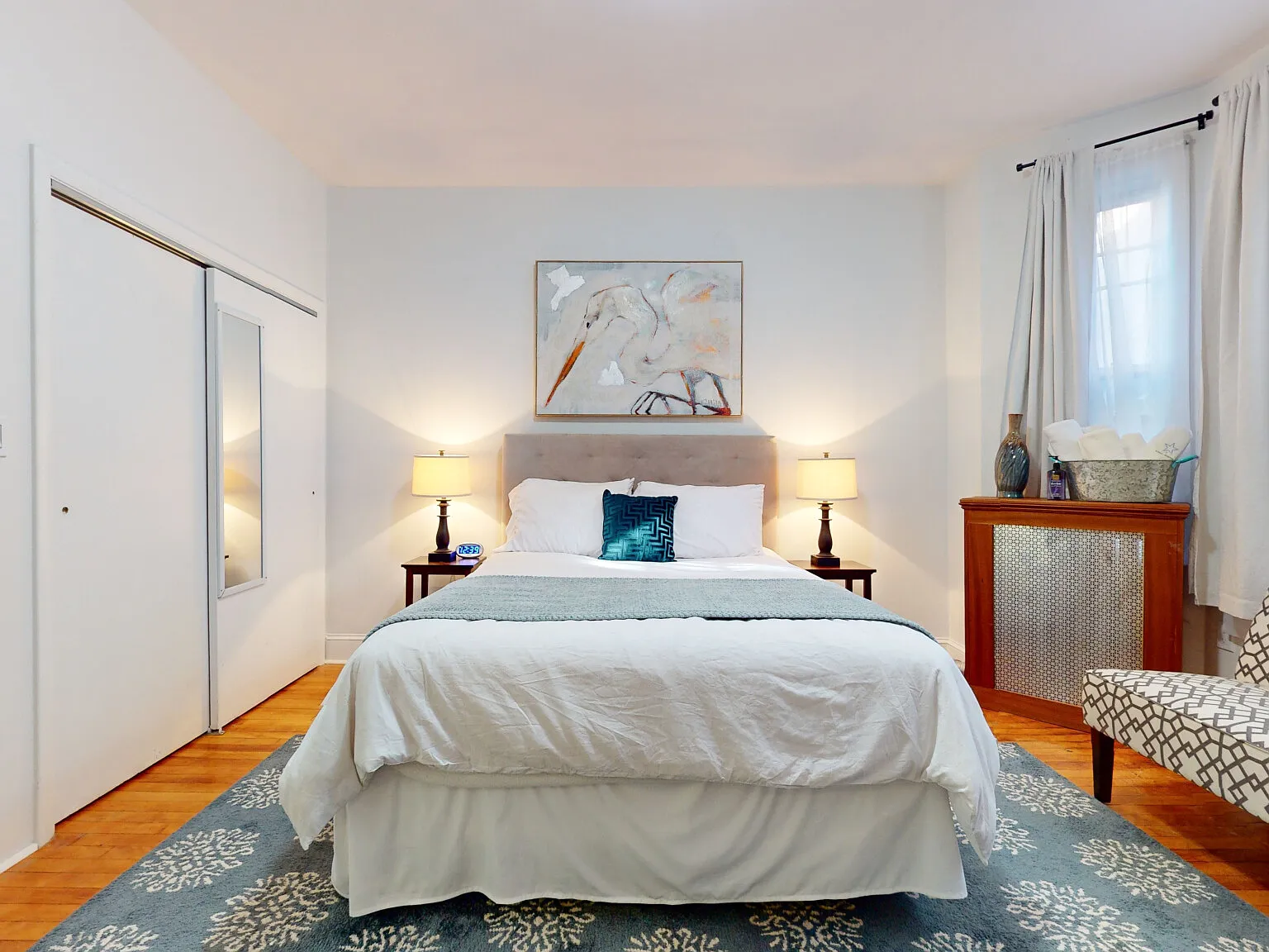 Studio, 450 sqft, $3,990 — Photo 4